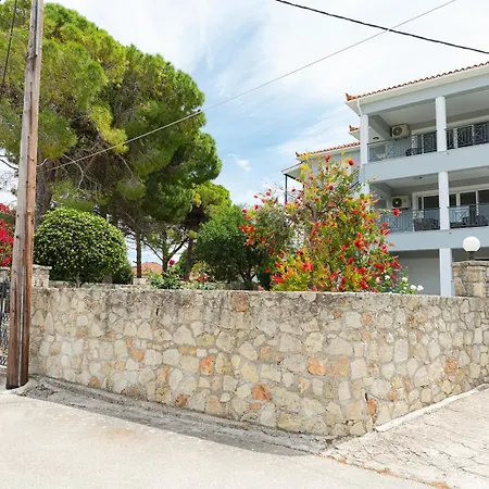 Vasilopoulos Residences - Ioni & Neso, Eliana & Melanthia