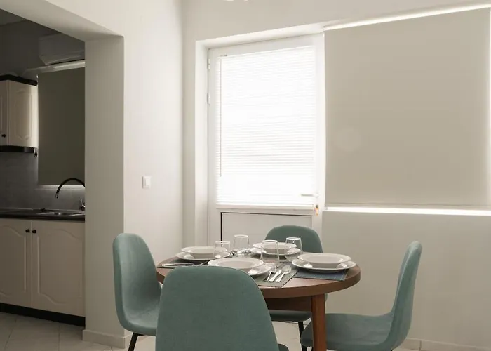 Vasilopoulos Residences - Ioni & Neso, Eliana & Melanthia *